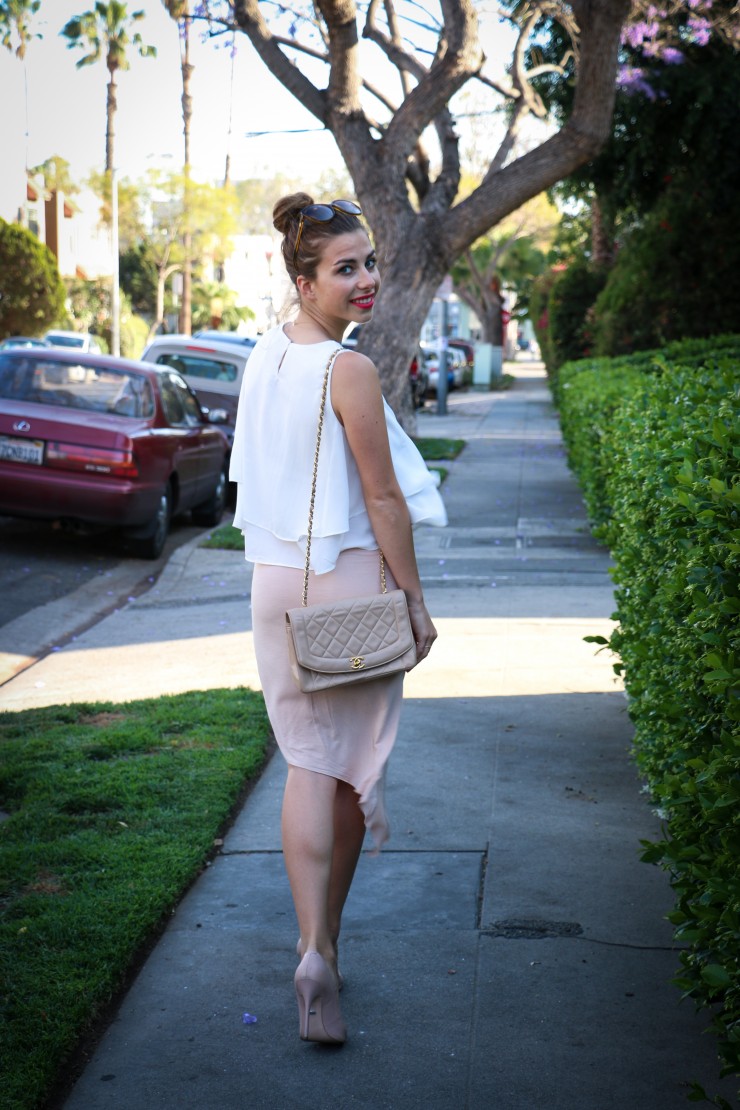 Beige Vintage Chanel Bag and Pastel Summer Look