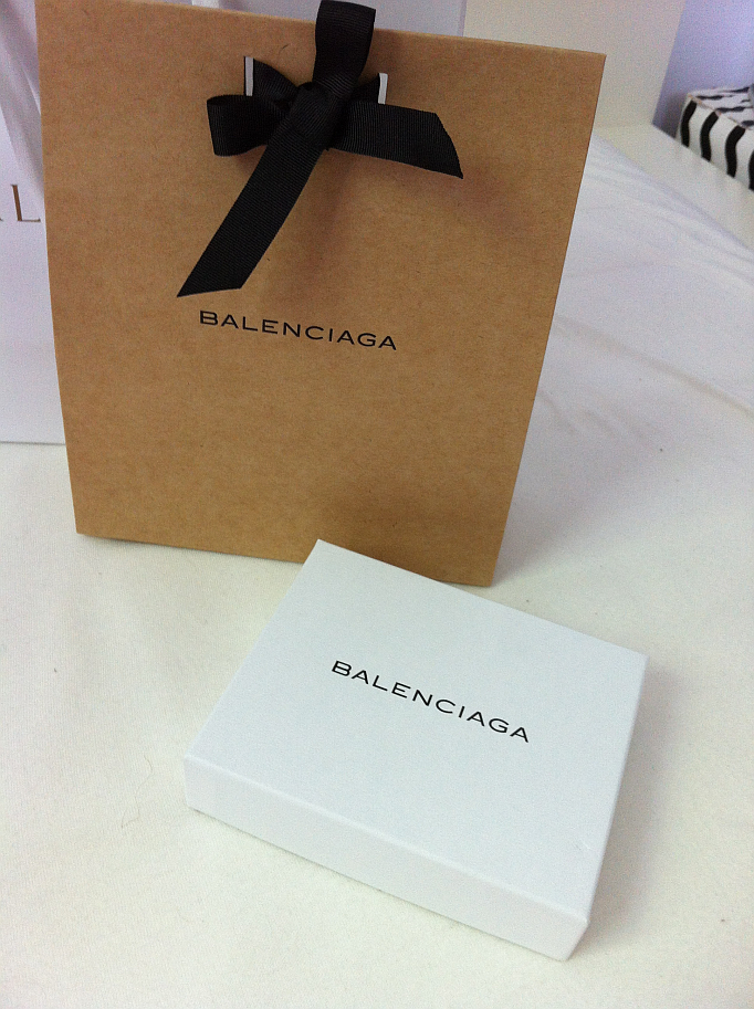 Video is back! Shopping Haul: Balenciaga, Valentino & Co.